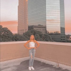 Meet your Posher, Andrea